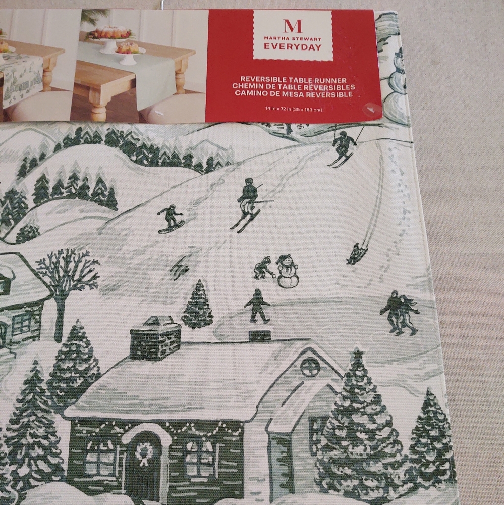 NWt Martha Stewart Toile Winter Scene Table Runner ~ Green & White 72"